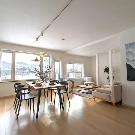 Beach Front Fugoppe - Spacious & Sunny